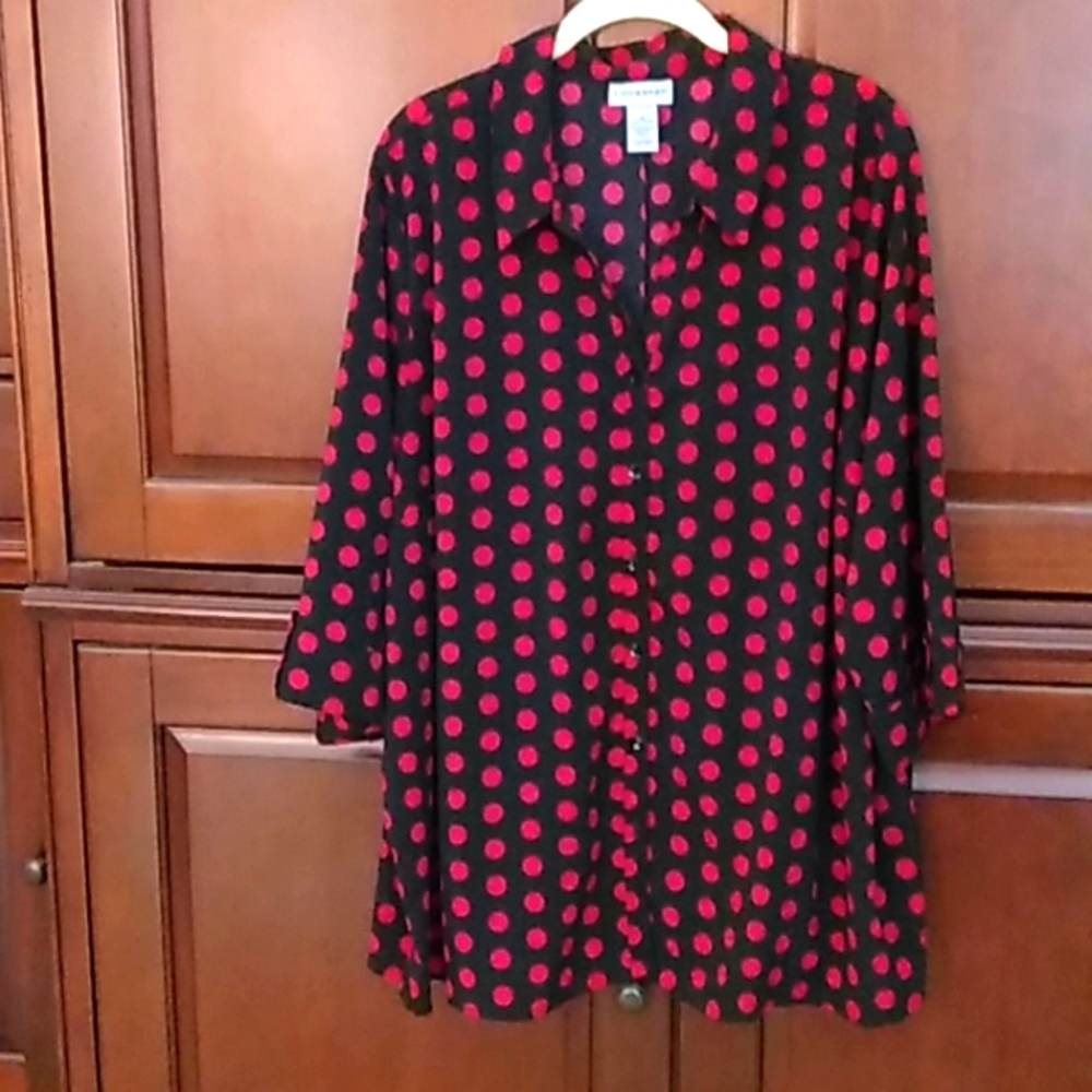 Catherine's 3/4 sleeve black blouse with red dots, button front from V neck.NWOT